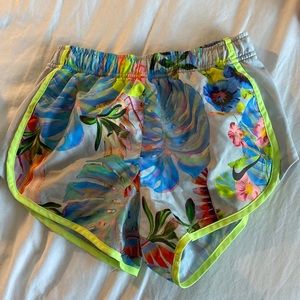 XS Nike Dri-Fit Tempo Shorts